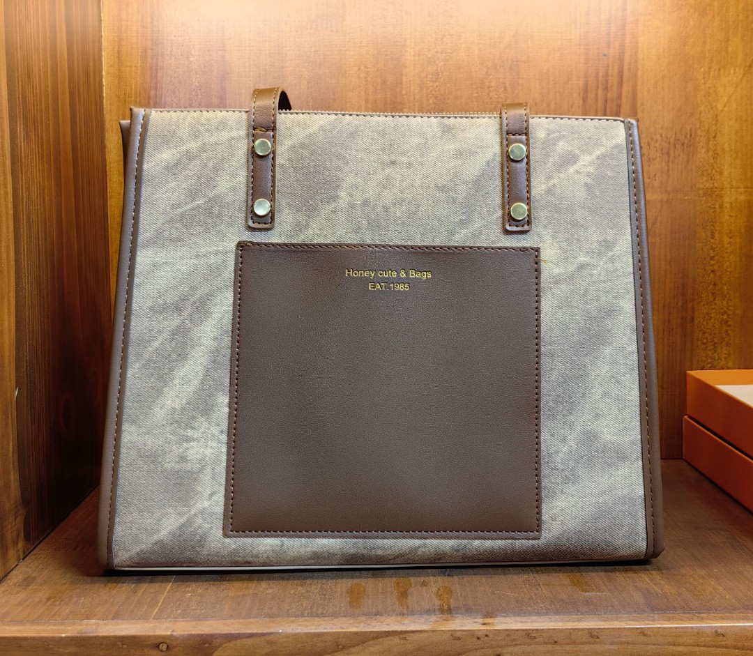 孤品 8731 棕色高品质女包  （限购一单）