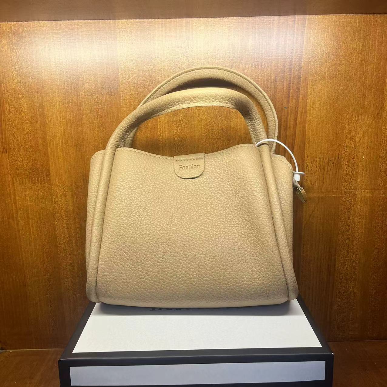 单  6640 卡其色 女包（全店铺单品限购一单）