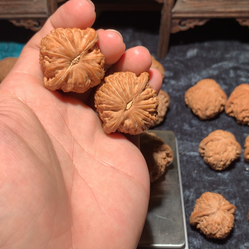 【闪购商品】文玩核桃把件无*人