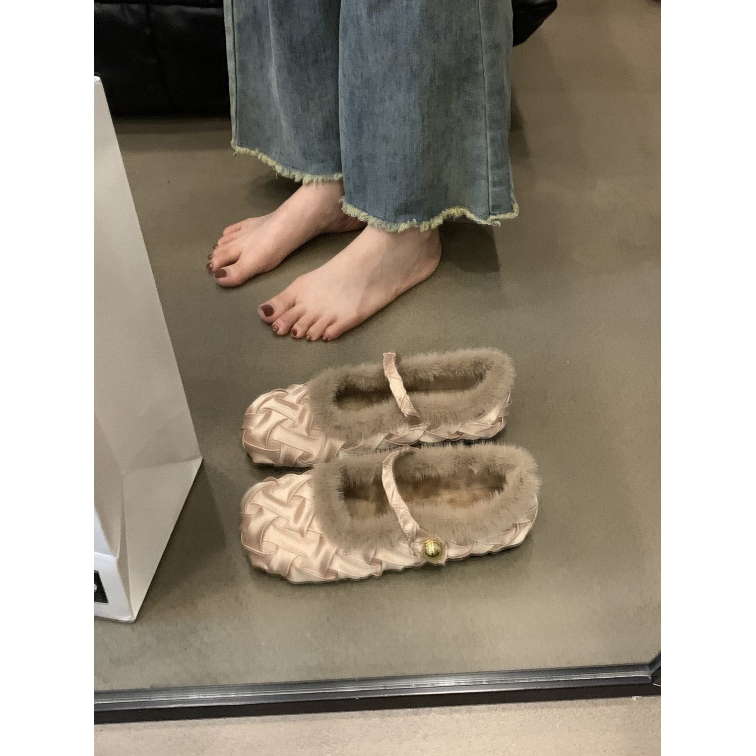 晚风温柔甜美平底单鞋毛绒女秋冬外穿毛毛鞋舒适玛丽小香风单鞋