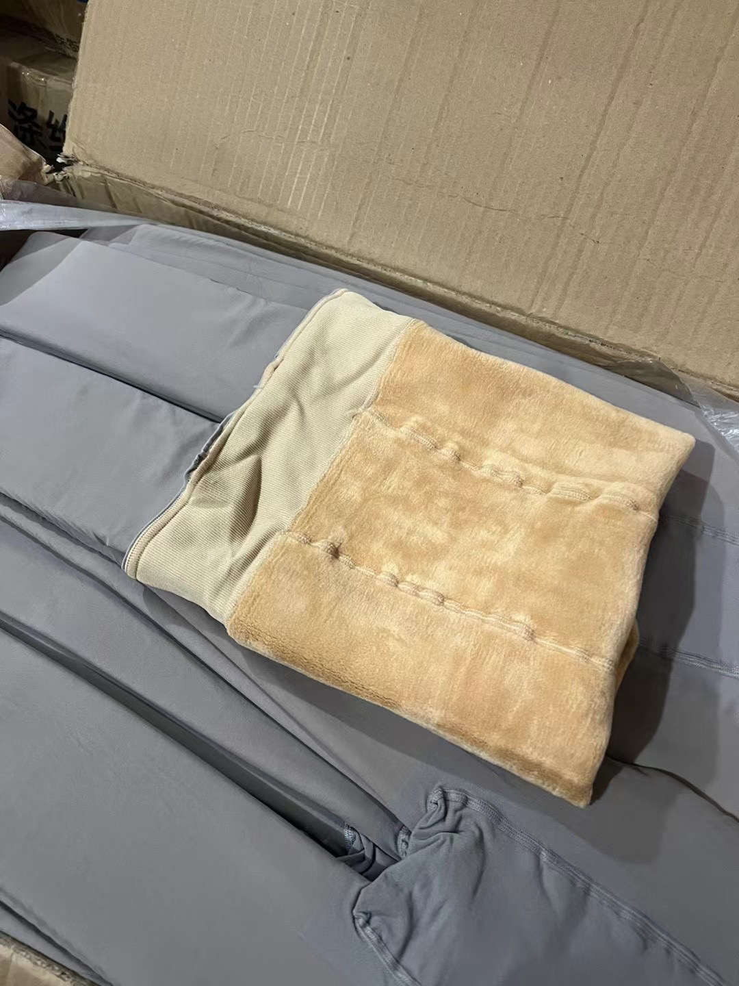 品牌折扣批发零售裙子BU退BU换  介意SHEN拍