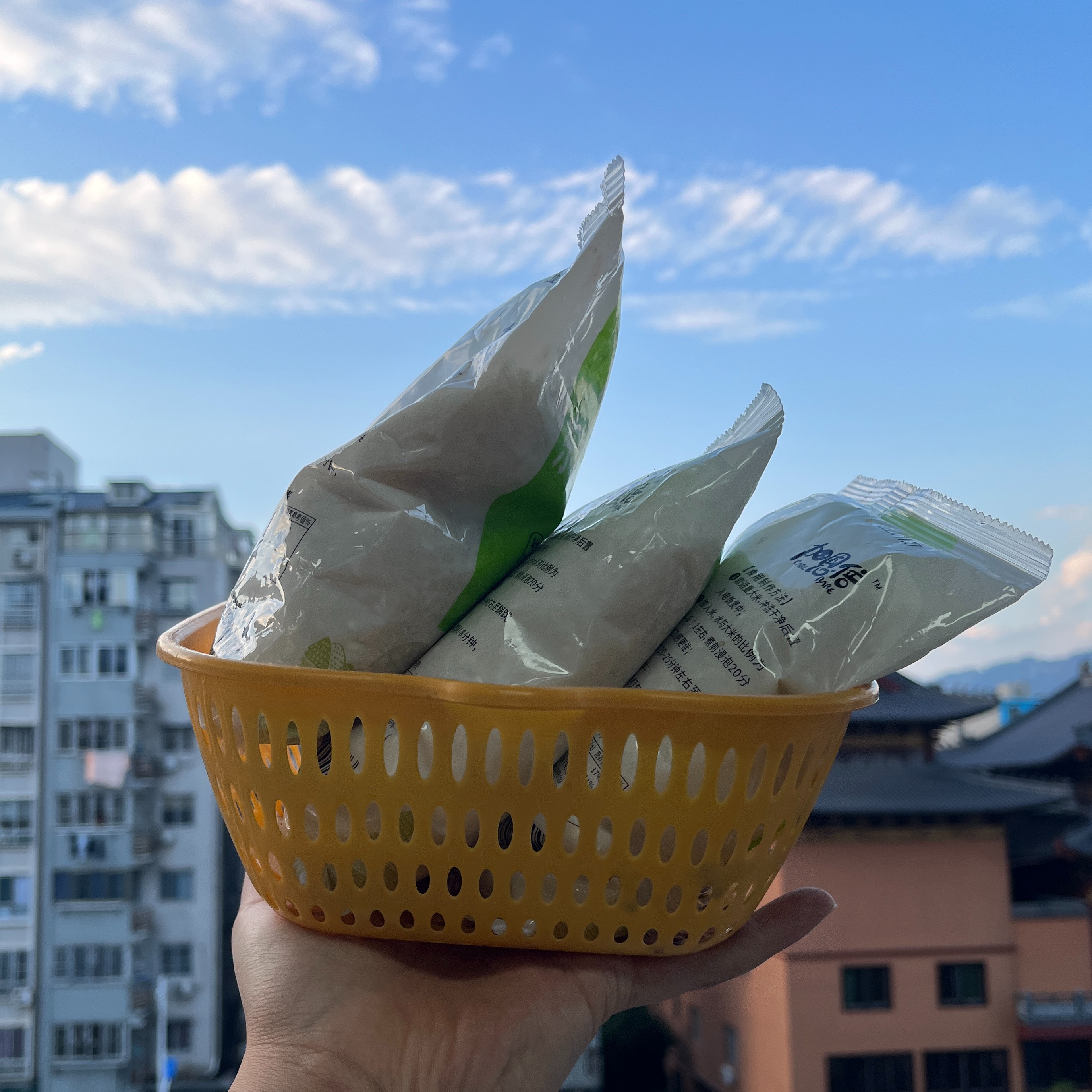 彩妆小店回馈东北m【700g】美妆工具镊子厂商赞助