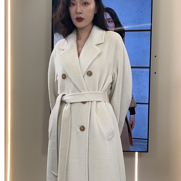 皇室婴驼 白中白原色不染色高端带内衬101801比苏力更高级大衣