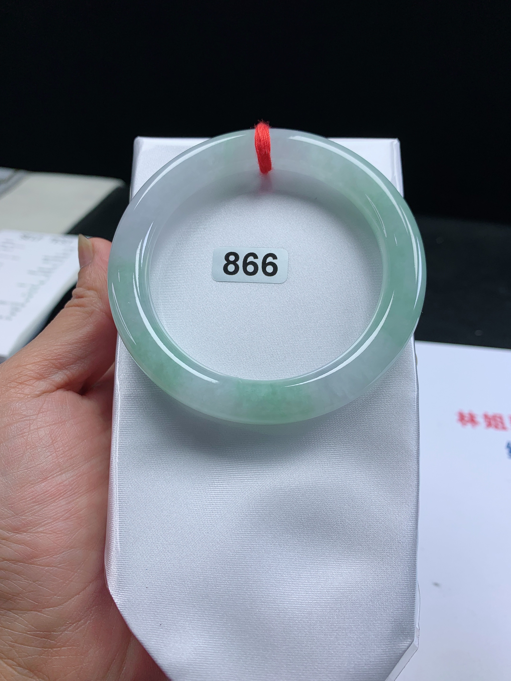 58-59圈 冰种老坑春彩圆条手镯