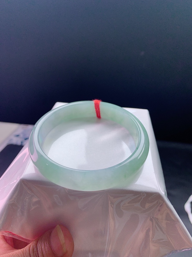 59-60圈冰种天空蓝翡翠手镯