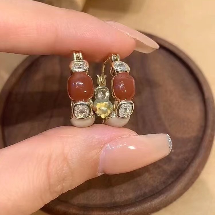 铜合金合成锆石耳饰 港风气质错石耳环女小众时尚高级感轻害F637