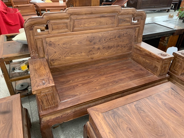 刺猬紫檀国色沙发