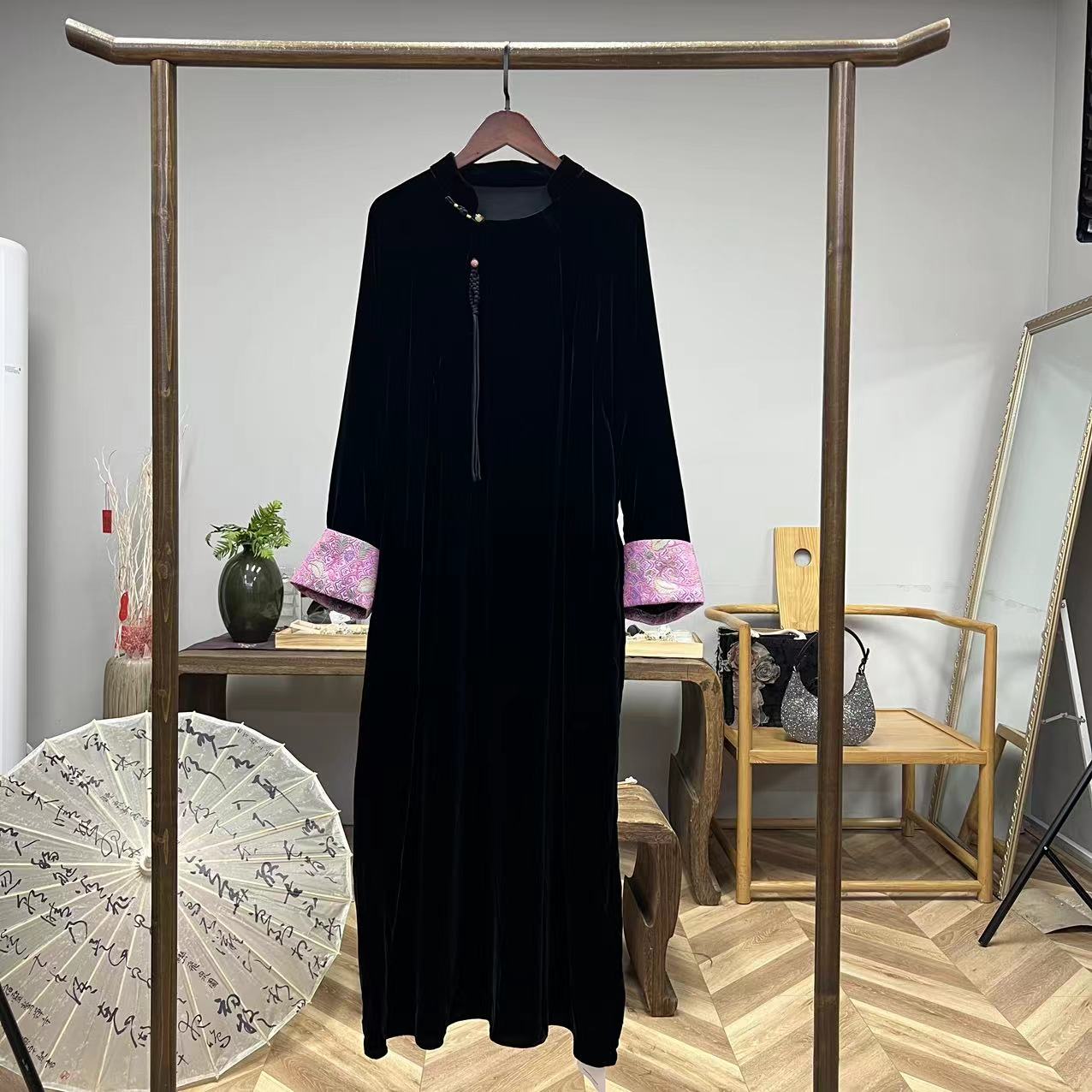 花城！真 丝丝绒拼织金宋锦连衣裙！GZ3454