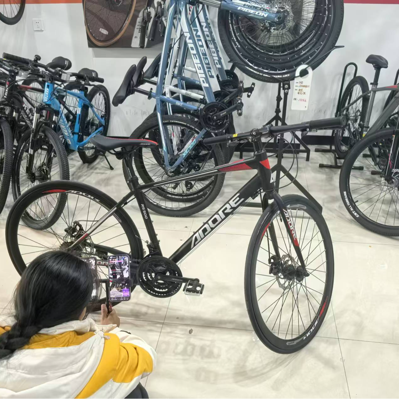 爱步700C平把公路车.禧玛诺21速碟刹.正新轮胎.航空铝6061