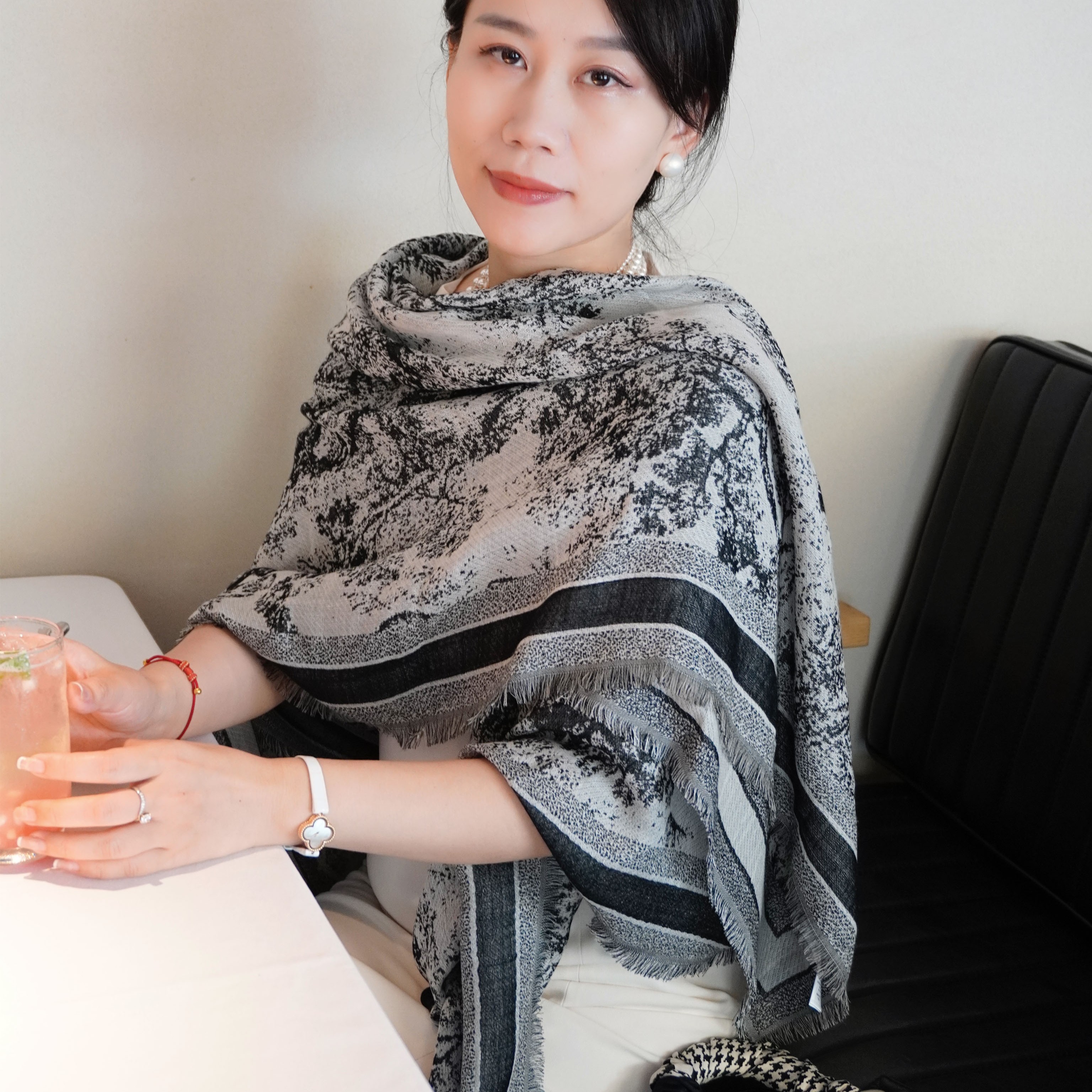 新品140CM丝毛动物家园大牌提花机织高工艺大方巾女围巾披肩两用