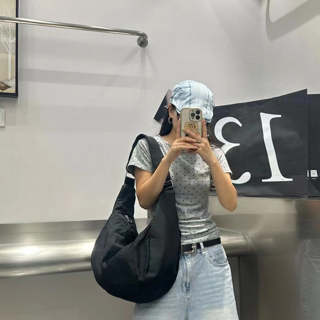 韩版慵懒风碎花豹纹小众通勤大容量单肩包斜挎韩系尼龙帆布包女士