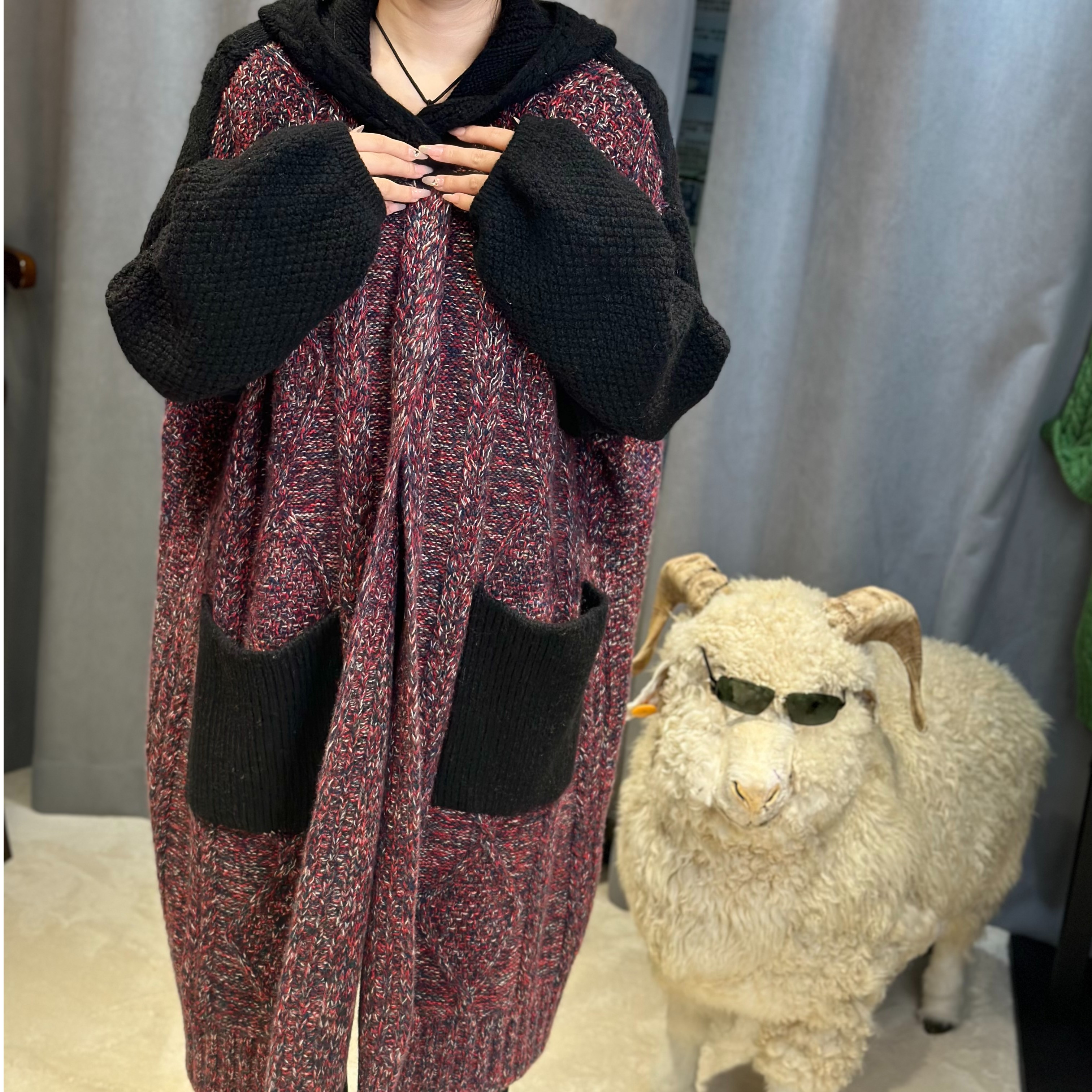 【叶子手工羊绒】黑红花色拼接连帽长款大衣手织材料包