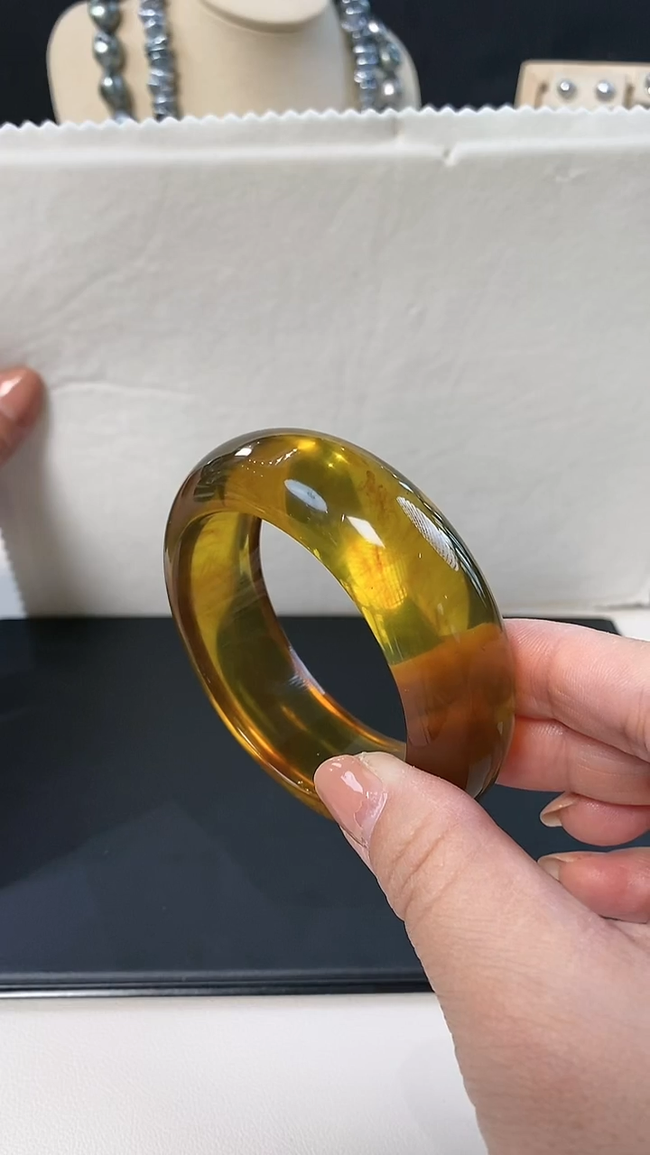 【闪购商品】琥珀手镯未镶嵌手镯