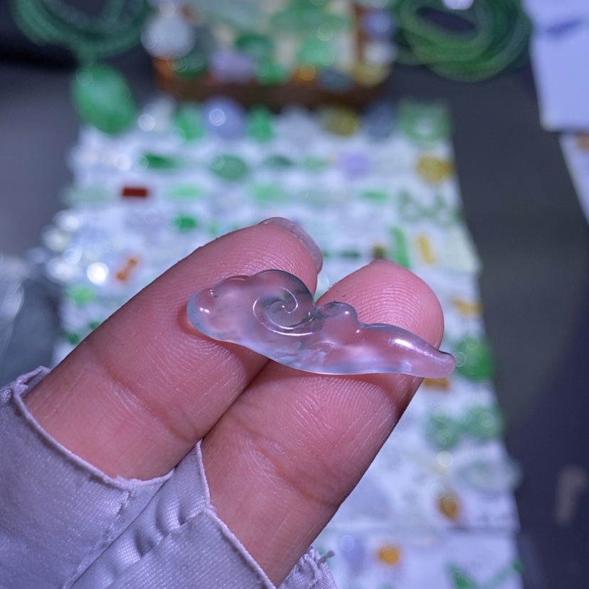 【闪购商品】翡翠挂件未镶嵌云