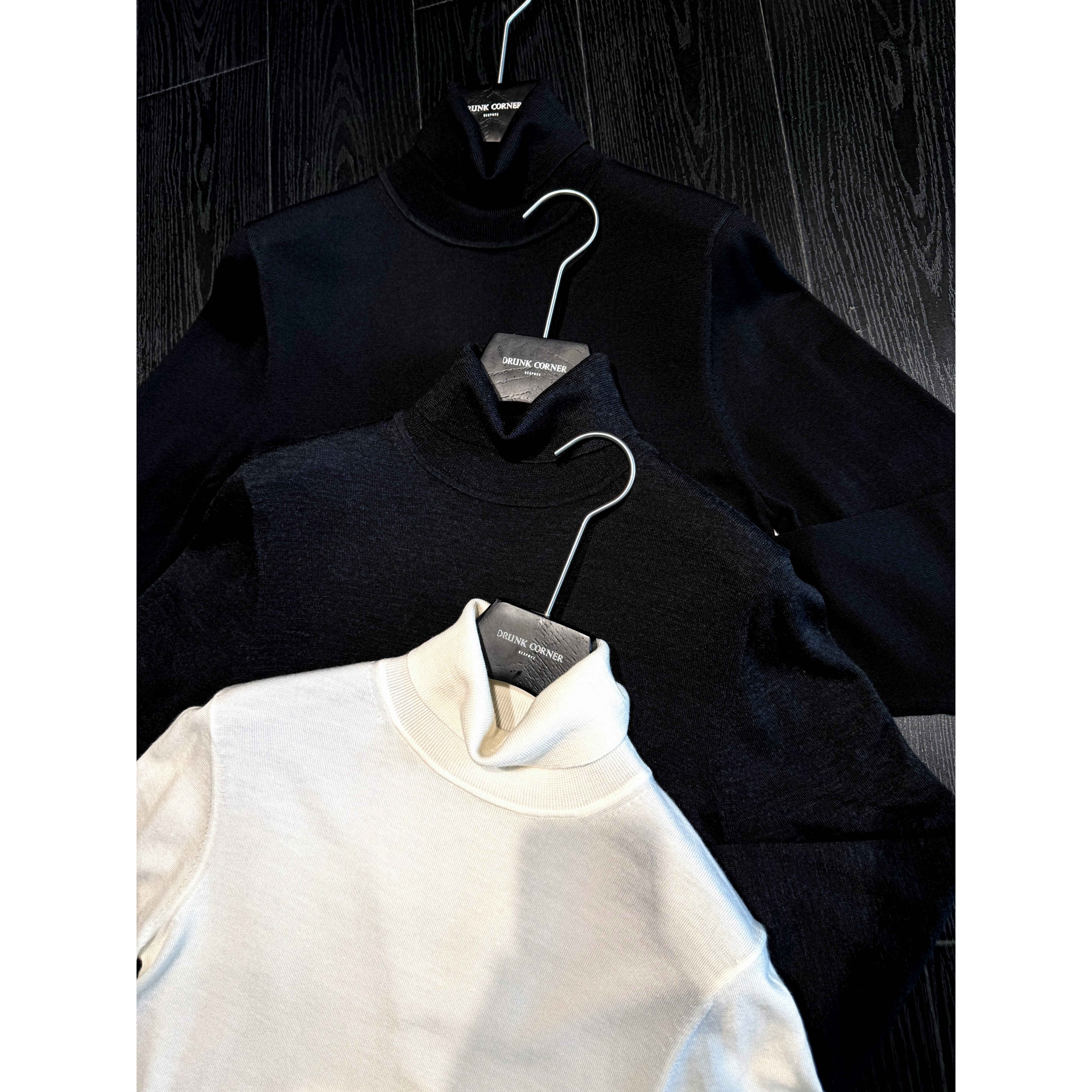 DRUNKCORNER 小蜜蜂刺绣款高领打底黄金羊毛衫长袖针织百搭