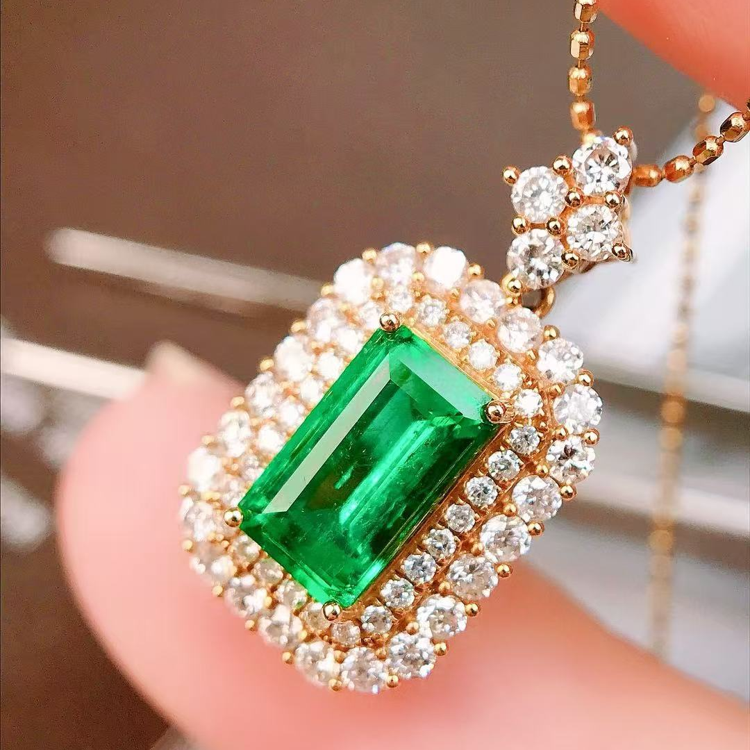 祖母绿1.20ct潘杰希尔完美切18k金镶吊坠女彩色宝石珠宝首饰轻奢