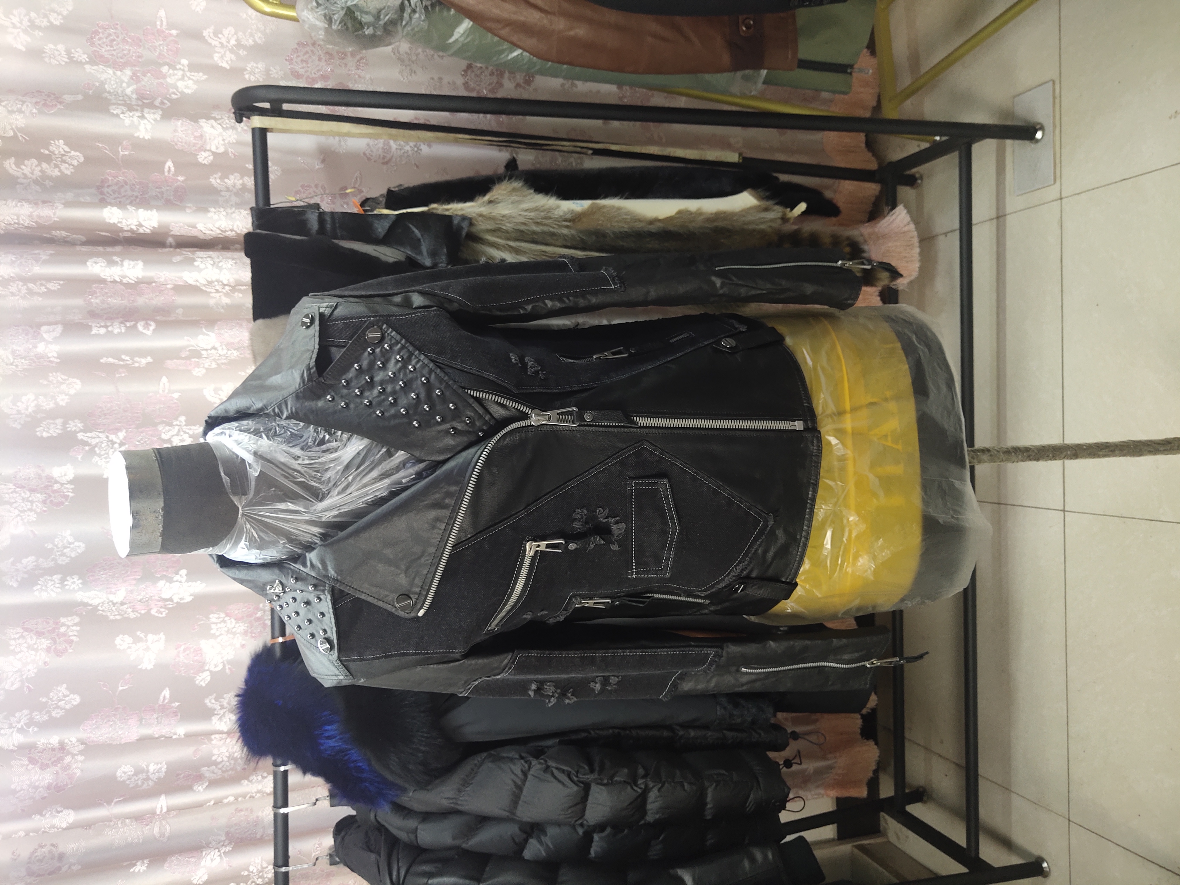 【高端定制】女款机车服绵羊皮拼接牛仔皮衣女外套时尚短款