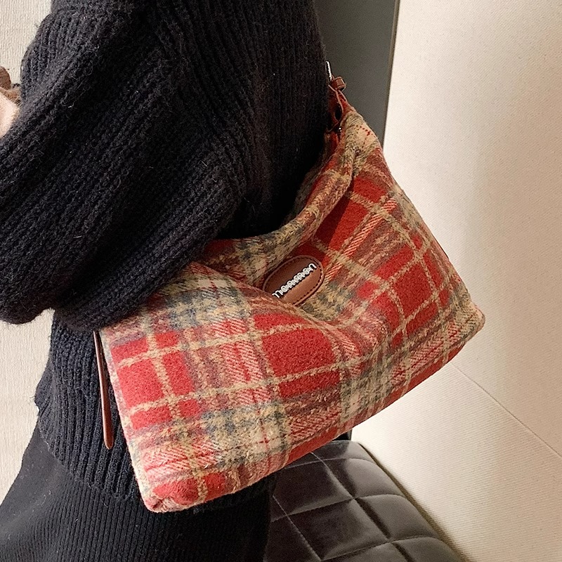 韩版休闲大容量包包女2023新款撞色毛呢托特包时尚百搭通勤单肩包