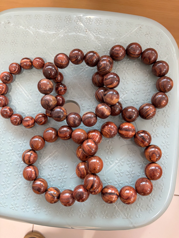 海黄手串定制，一料一价，不抹胶水，不打蜡，不染色