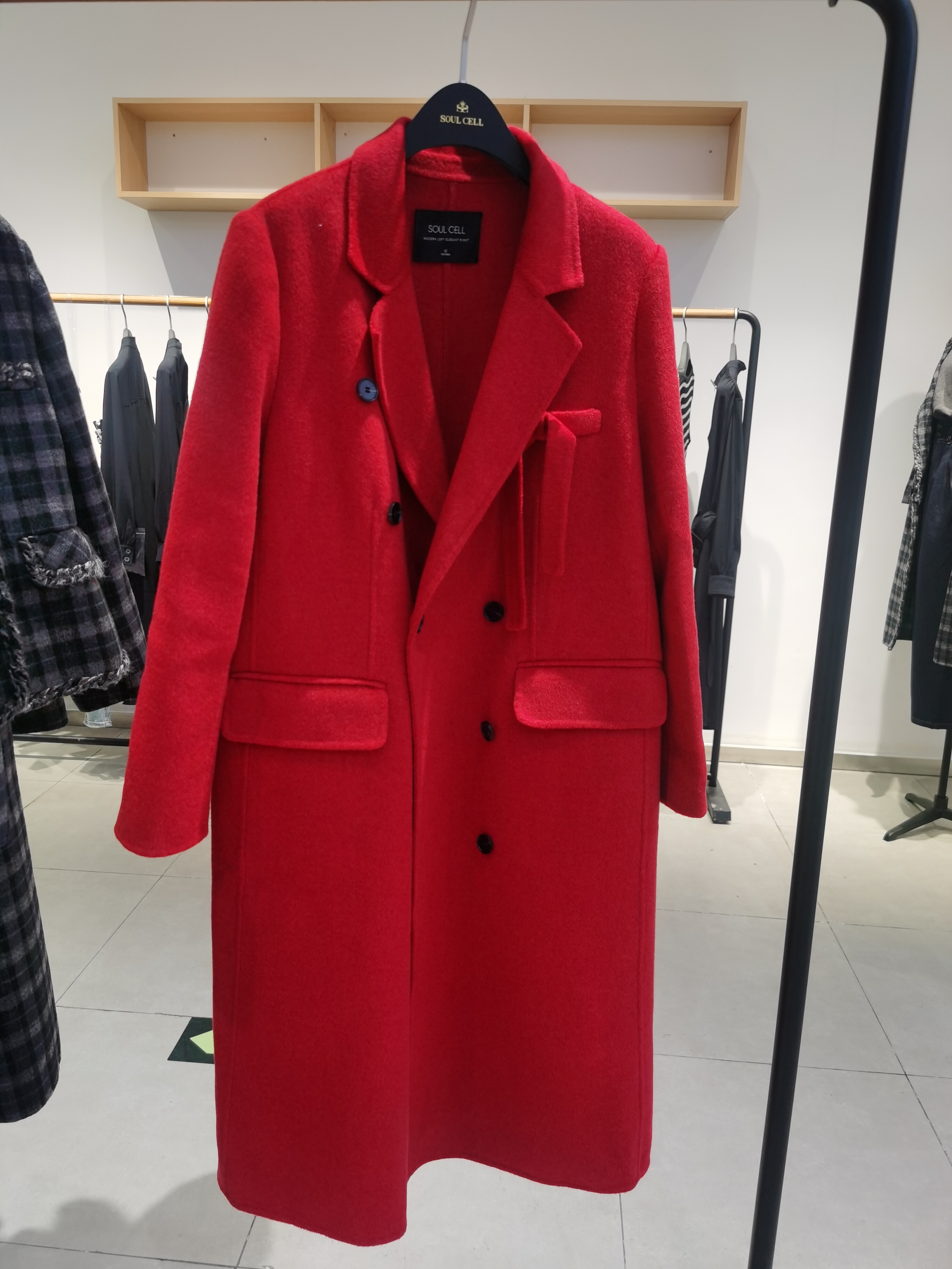 品牌斯嘉丽红绵羊毛大衣外套