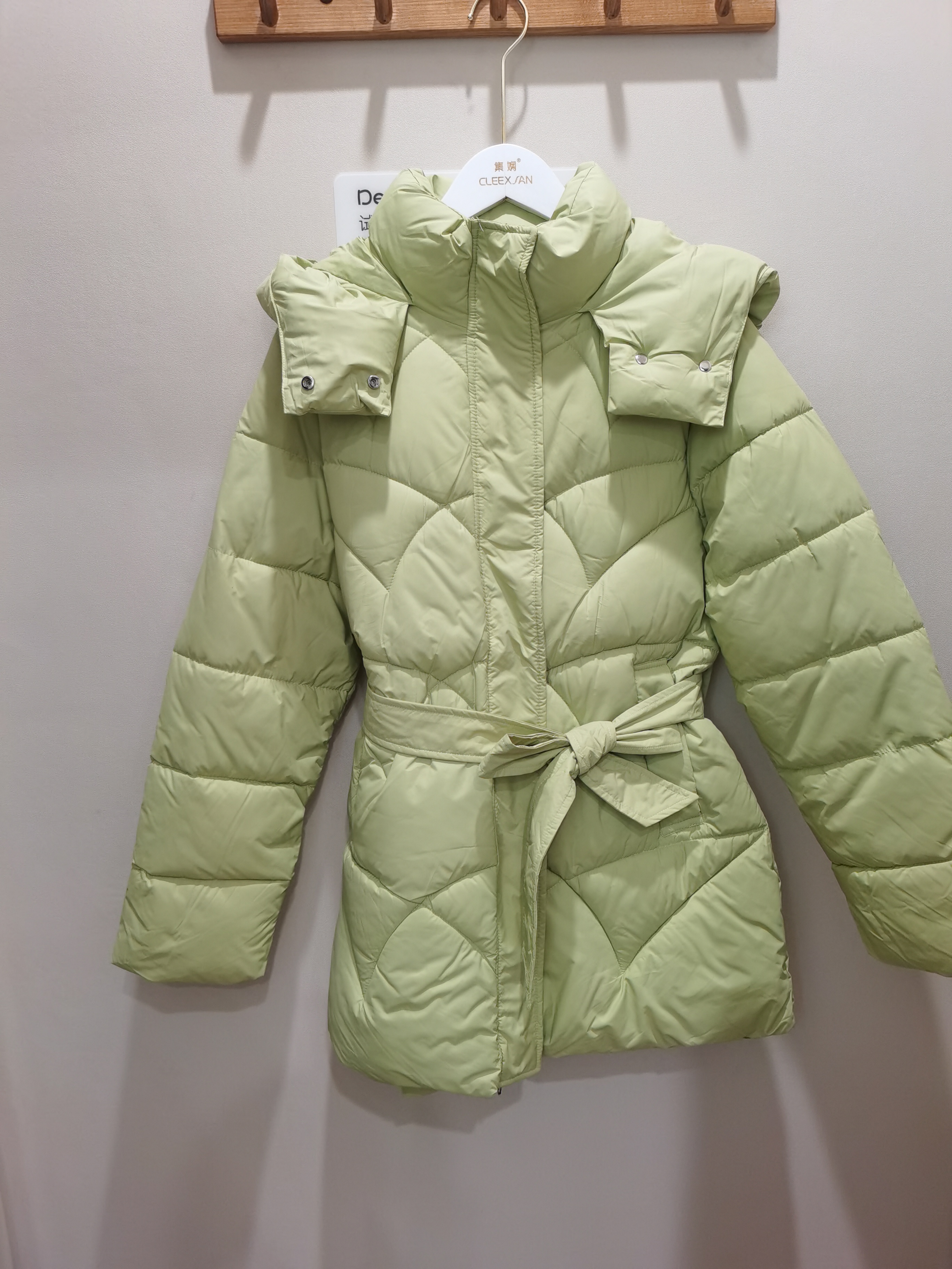 品牌集娴女装棉服