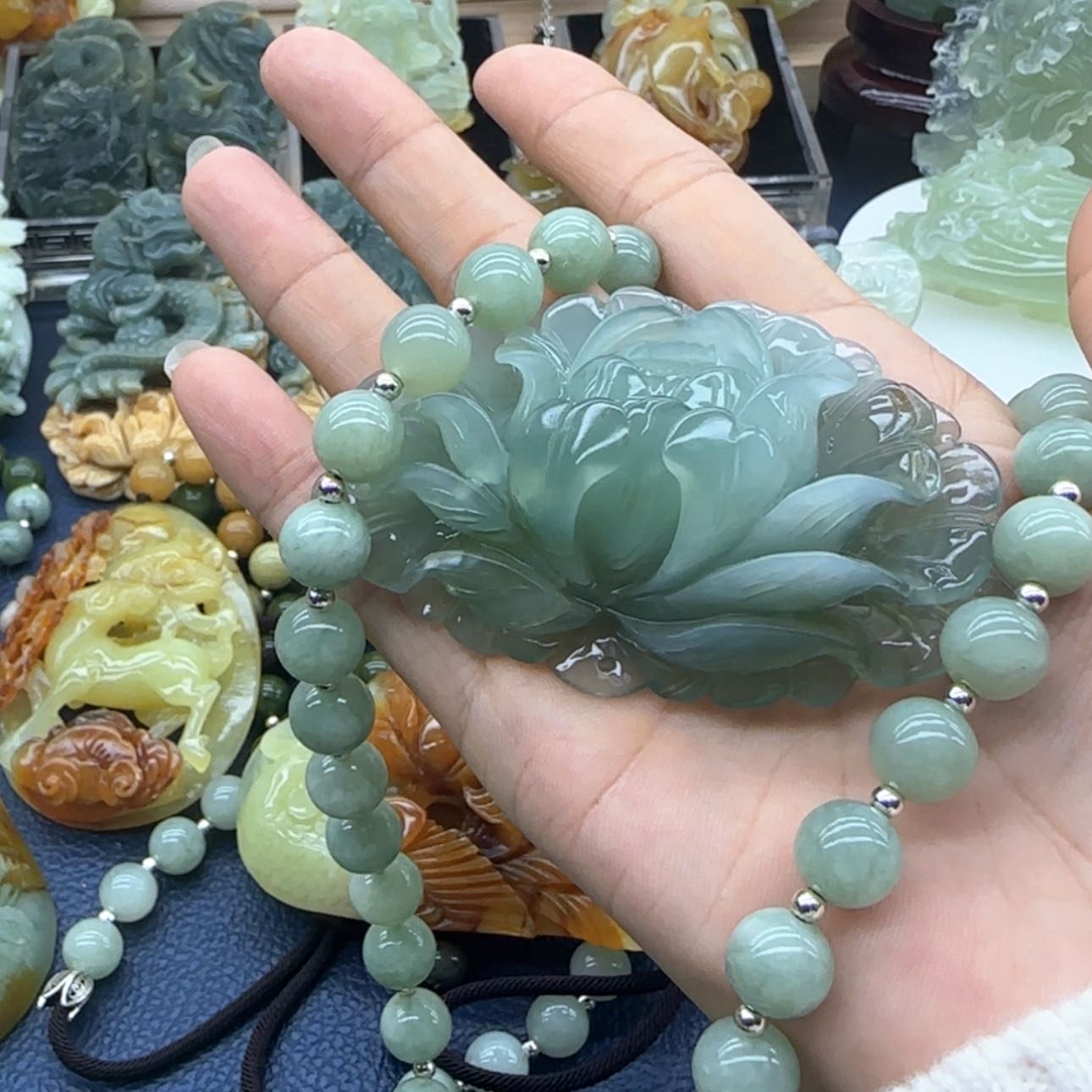 【闪购商品】蛇纹石玉吊坠未镶嵌