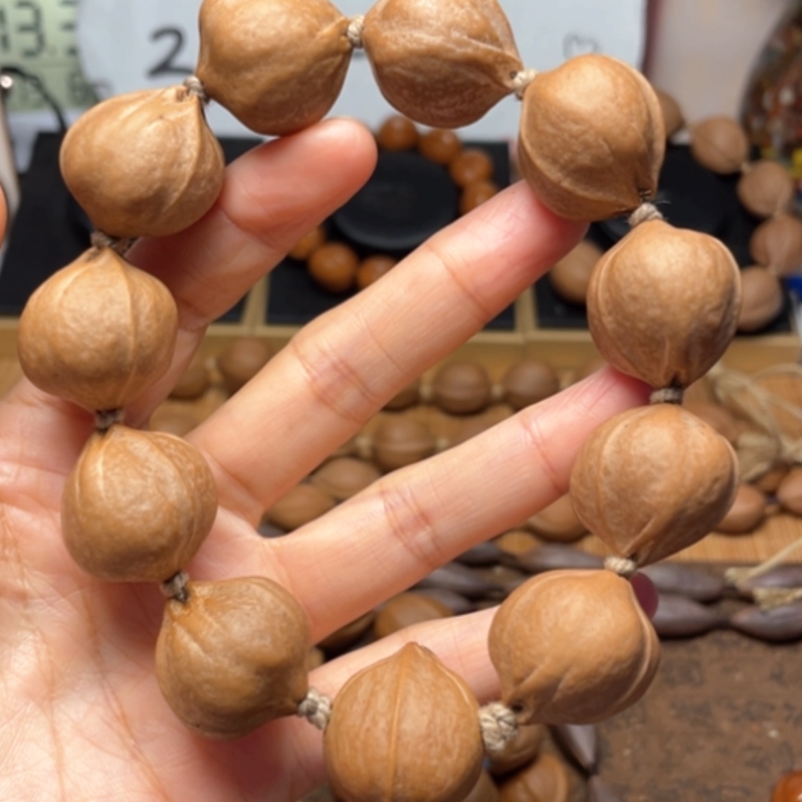 【闪购商品】橄榄核核雕丰****天梅林铁核2.2*2.4手串