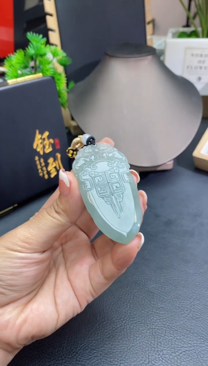 【闪购商品】翡翠颈饰未镶嵌48小时鉴赏