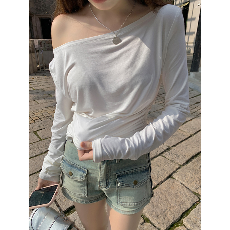 白色一字肩斜肩微透褶皱长袖T恤女早秋纯欲修身显瘦打底气质上衣