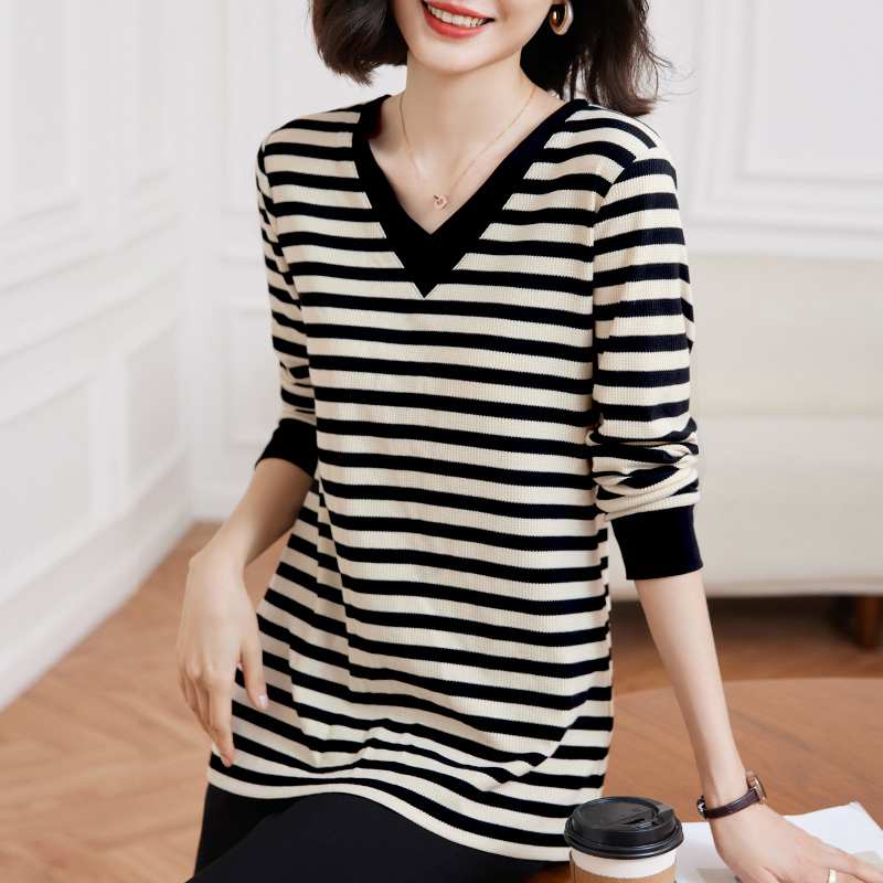 中长版女T恤遮屁股春秋季上衣女新款2025年大码女装条纹长袖洋气