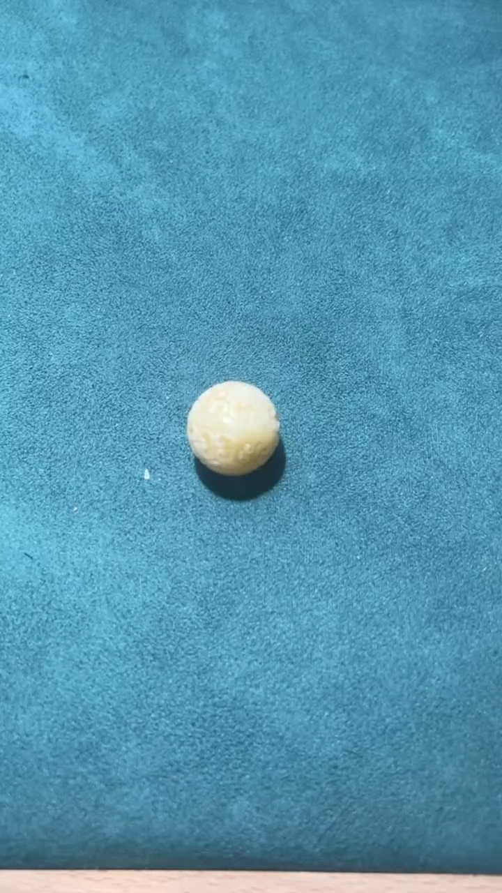 【闪购商品】蜜蜡裸石未镶嵌HYM016