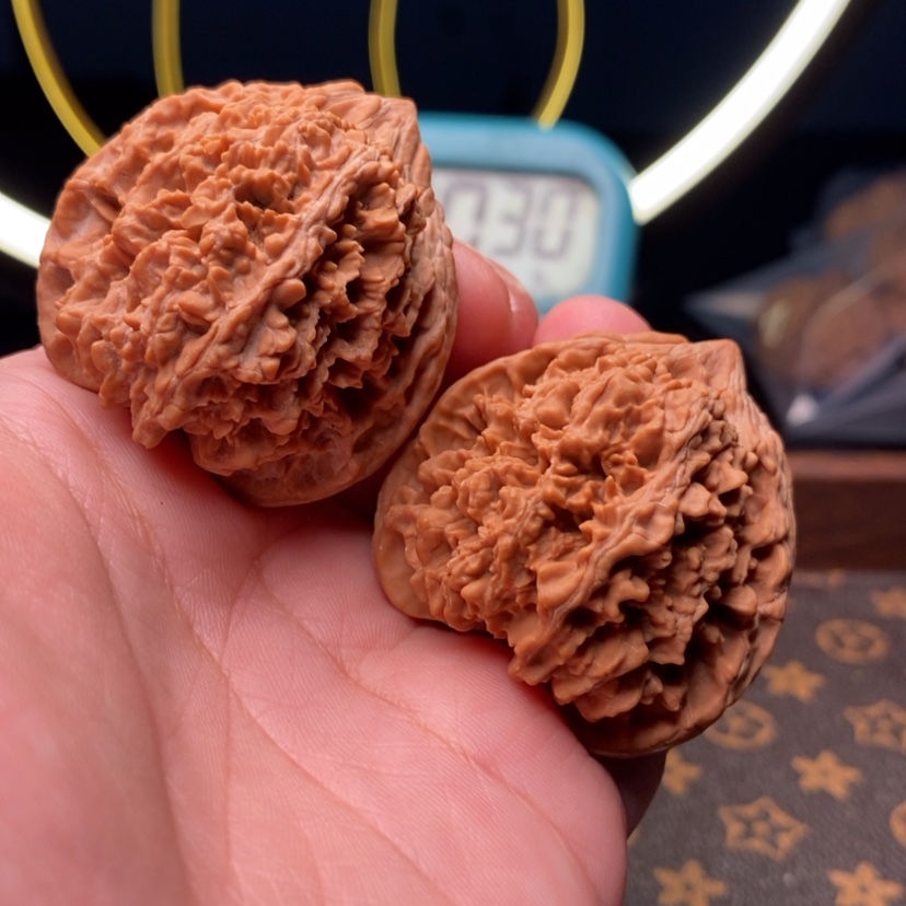 【闪购商品】柏香籽/百香籽吊坠老****爷星