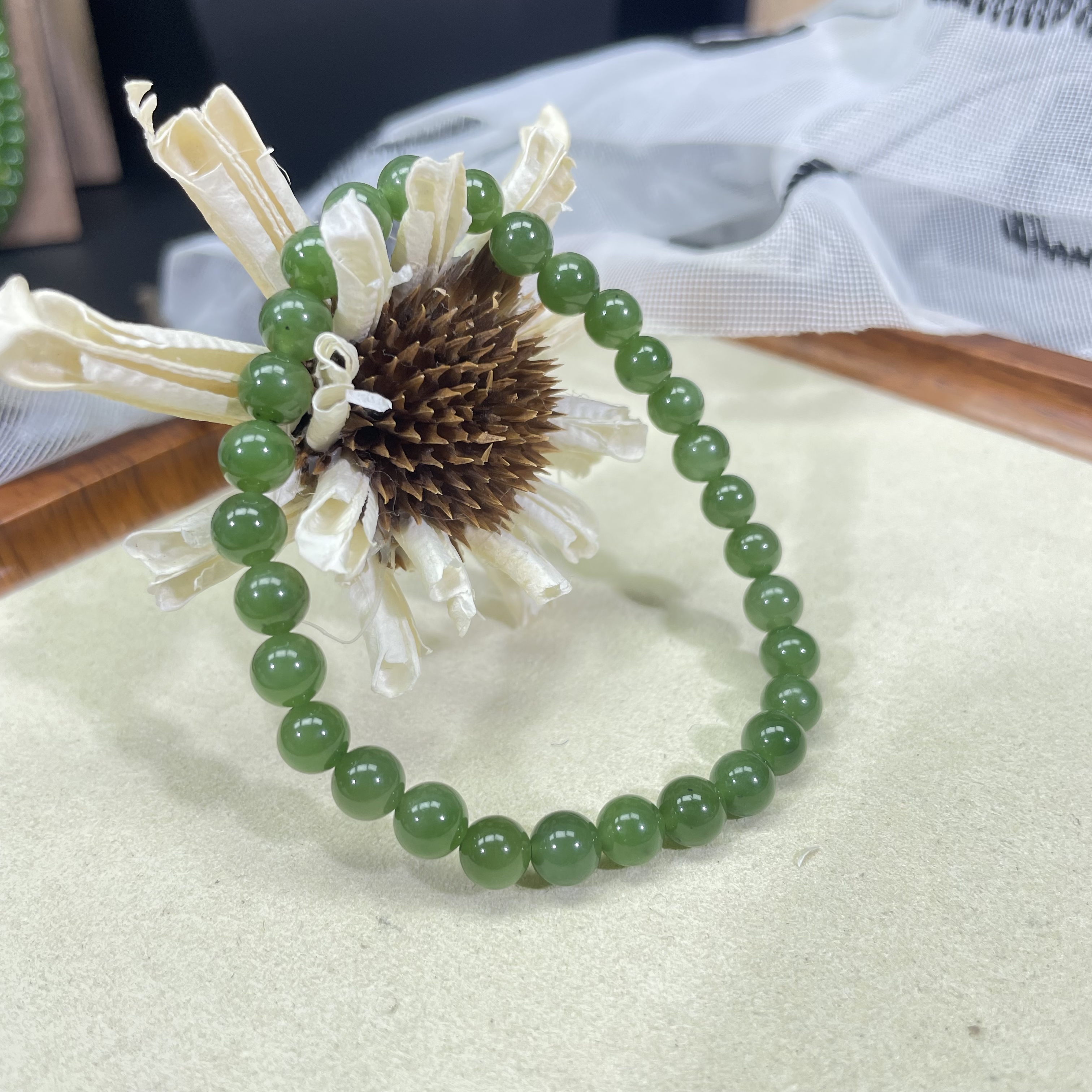 【心玥珠宝】天然和田玉碧玉6mm单圈（有黑点）