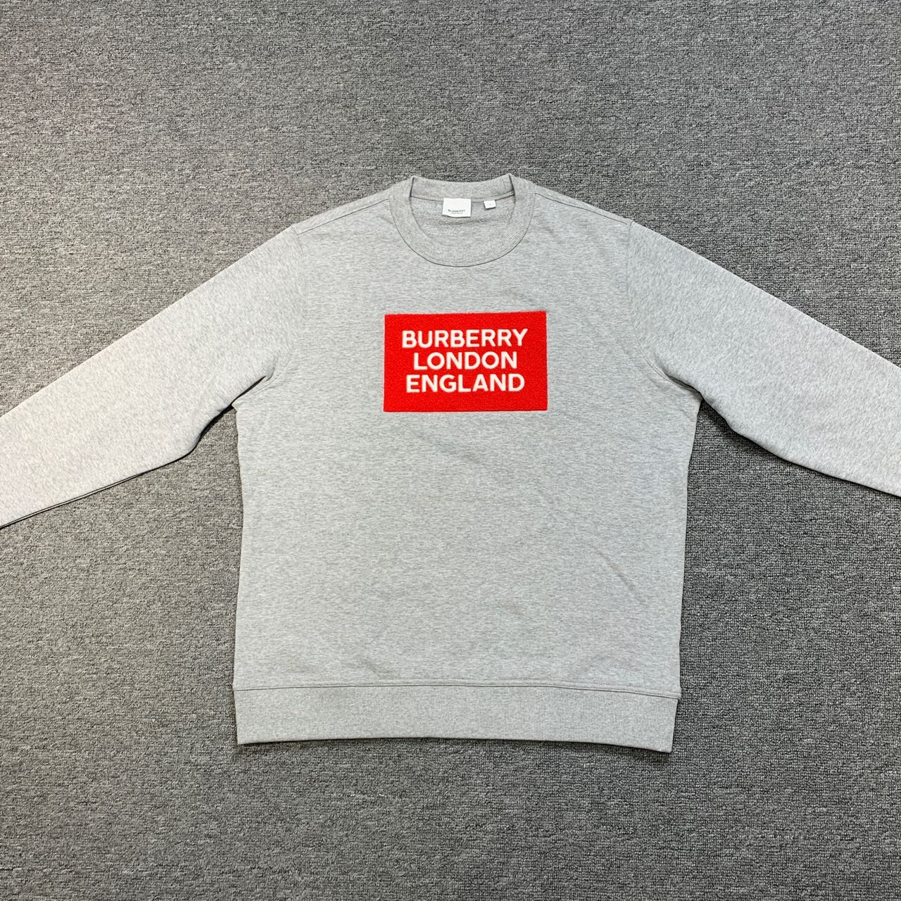 99新 BURBERRY/博柏利 植绒字母印花logo长袖卫衣/L码/Sw23595