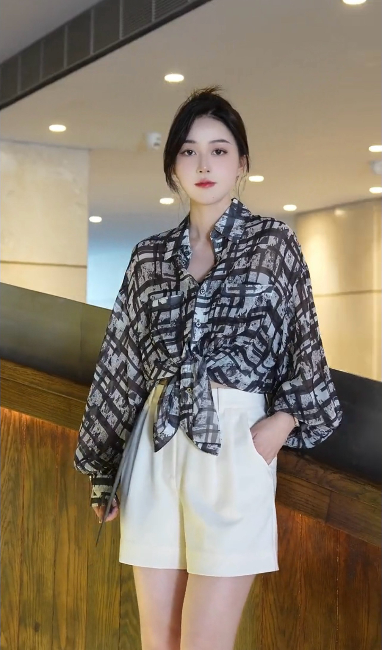 （商场同款）早秋新款印花女装宽松时尚百搭印花衬衣