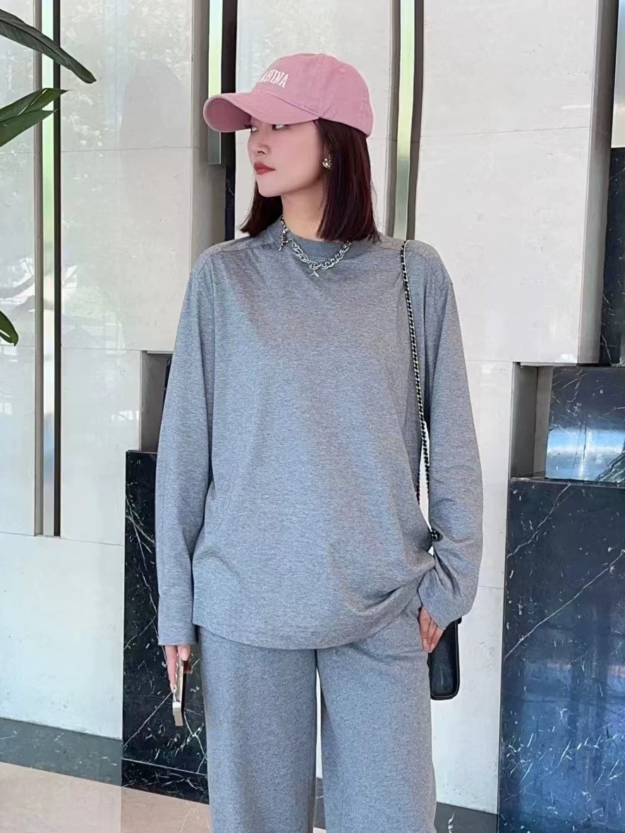 （商场同款）2024秋季新款纯色宽松显瘦基础素面灰色新款潮牌女装
