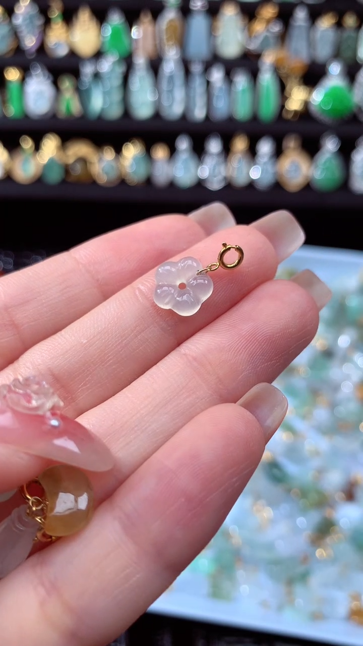 【闪购商品】翡翠颈饰18K金镶嵌滴流