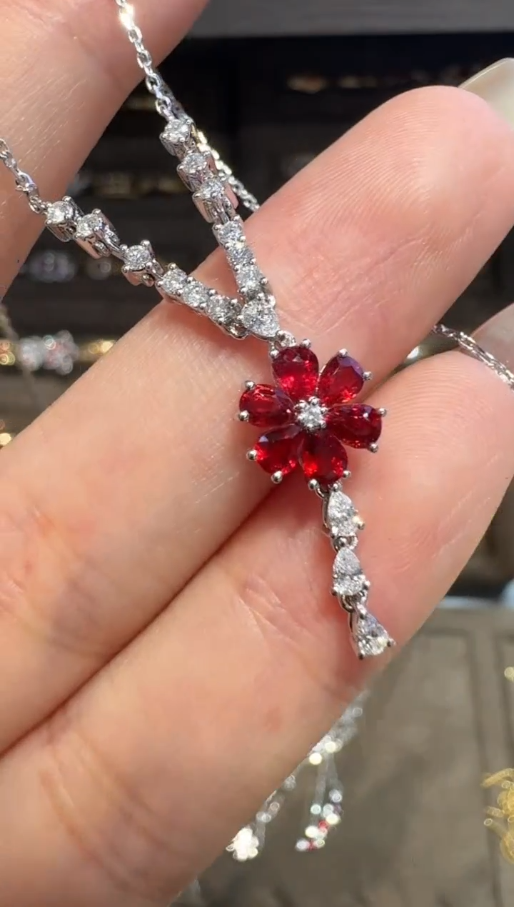 【闪购商品】红宝石套链18K金镶嵌18k白 花花