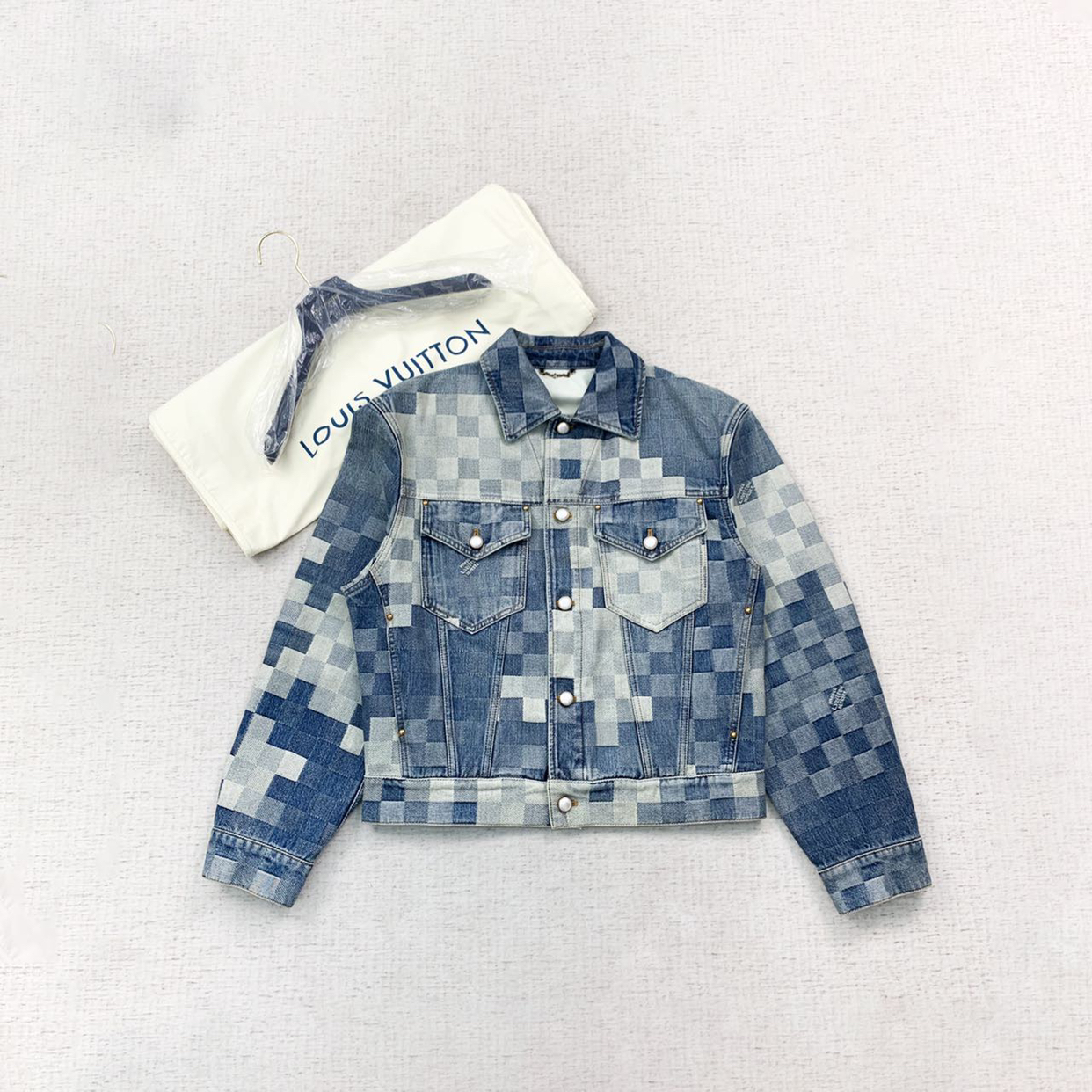 未使用 LouisVuitton/路易威登 lv菲董牛仔外套46/52码编码xb2378