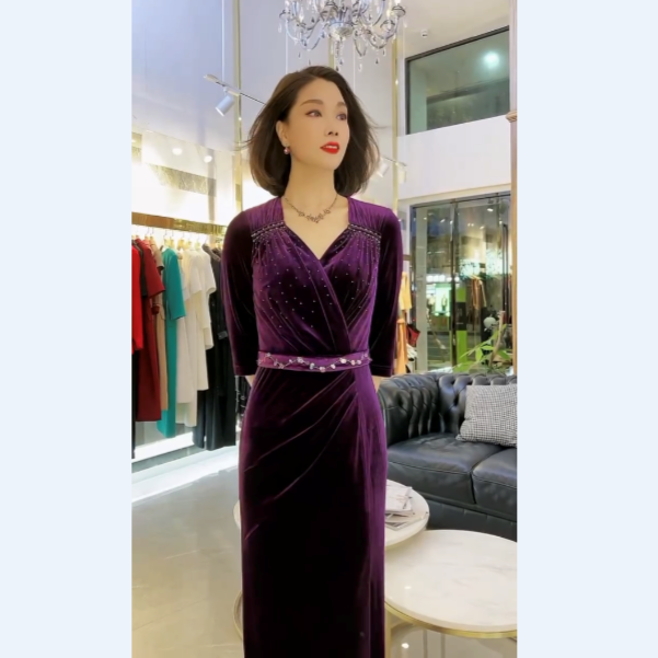 1768-60紫色亮钻喜妈妈喜婆婆礼服显瘦气质时尚连衣裙修身礼轻奢