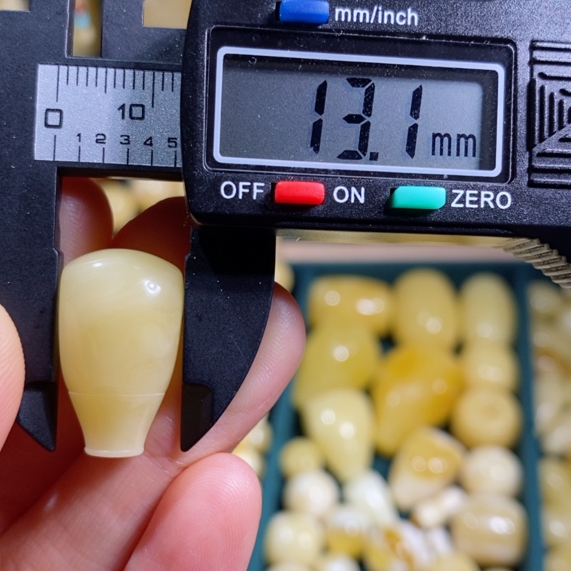 【闪购商品】琥珀裸石未镶嵌