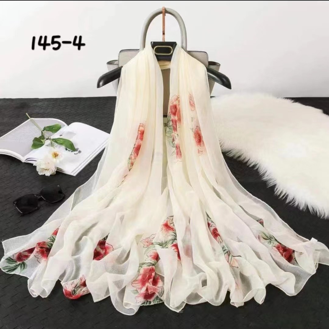 鳄鱼皱闭月羞花丝巾百搭夏季印花洋气女士春夏薄款围巾时尚高档