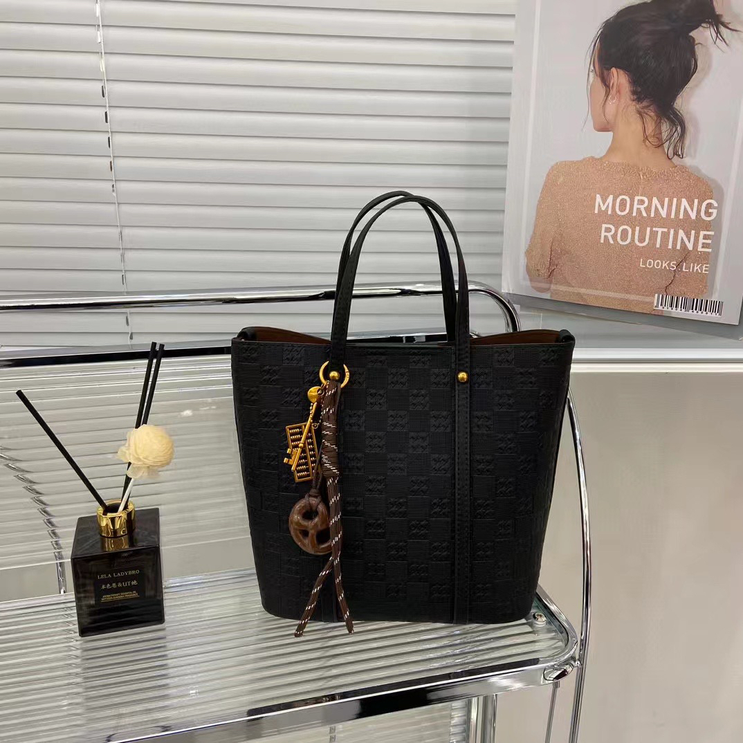 2024秋冬复古小香风质感手提包纯色简约高级感单肩斜挎百搭