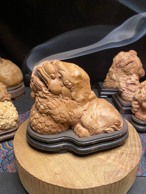 木雕工艺品荔枝木狻猊香炉