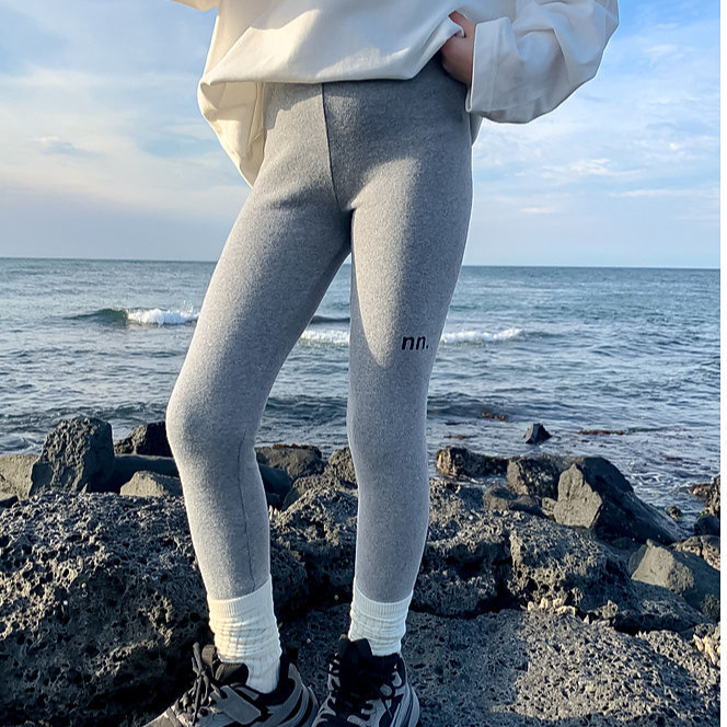 女童打底裤春秋款2025新款洋气儿童秋装裤子小女孩秋季弹力紧身裤