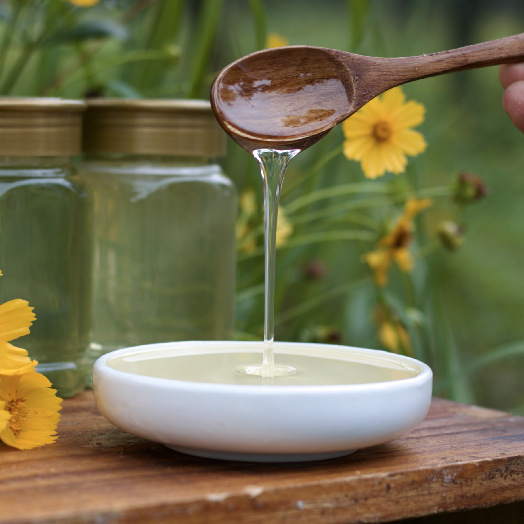 【假一赔十】2025新鲜成熟封盖蜜农家土蜂蜜