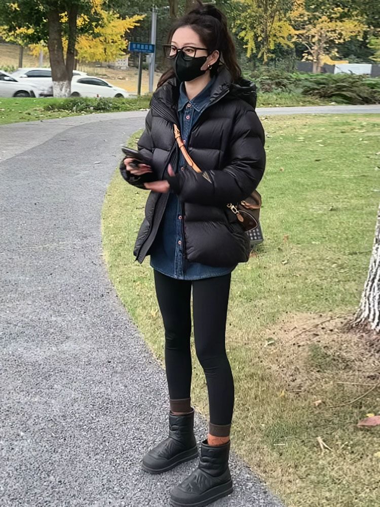 雪中飞羽绒服羽绒服加厚女短款2023年冬休闲宽松户外保暖显瘦黑色