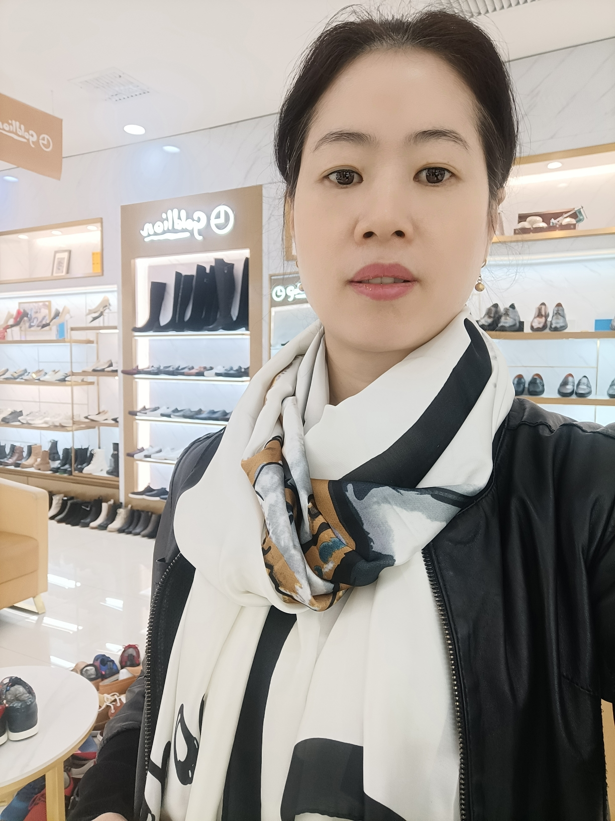 百搭型，长条丝巾