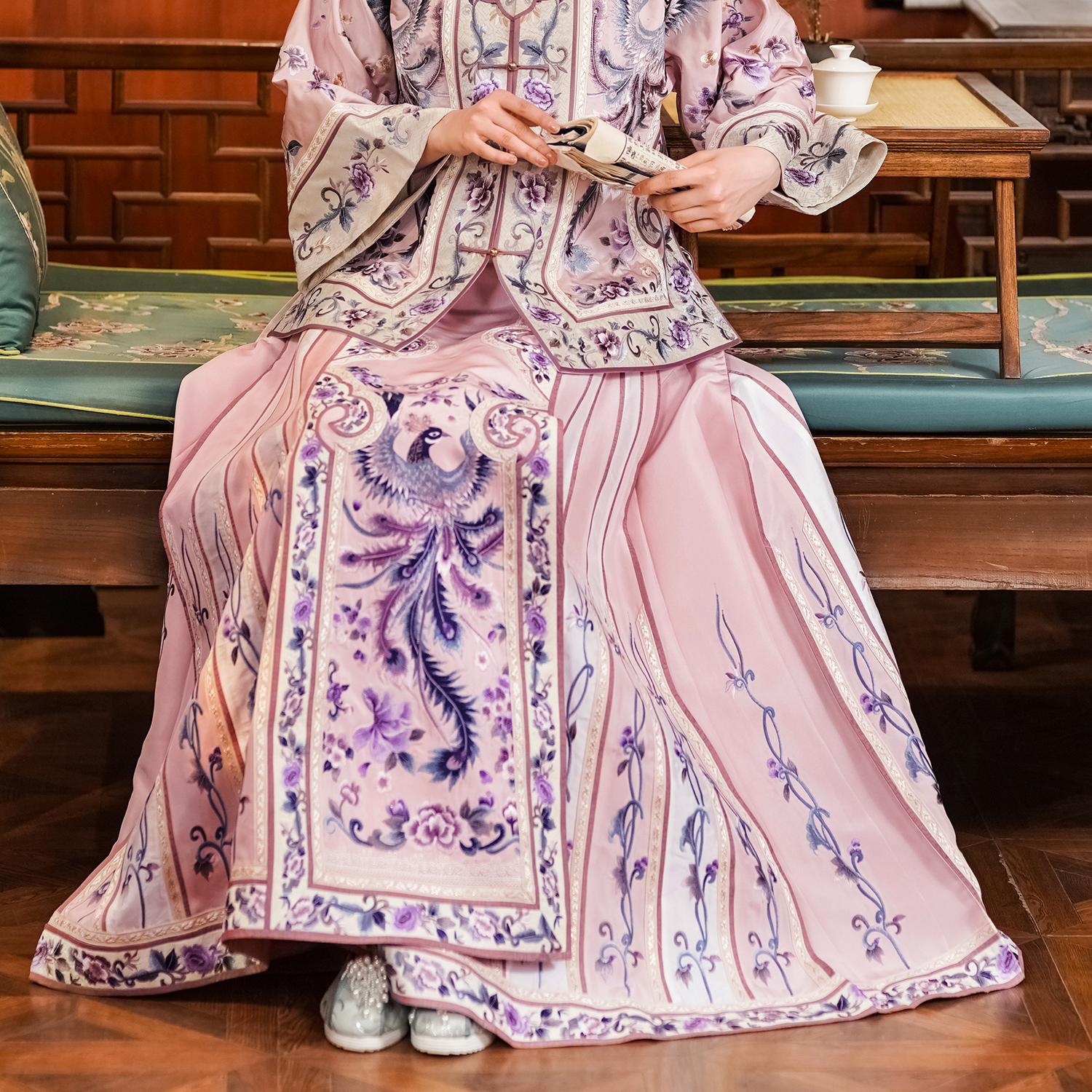 「吉光凤羽」乐锦坊复古中国风手工原创重工刺绣汉服26片日常马面裙