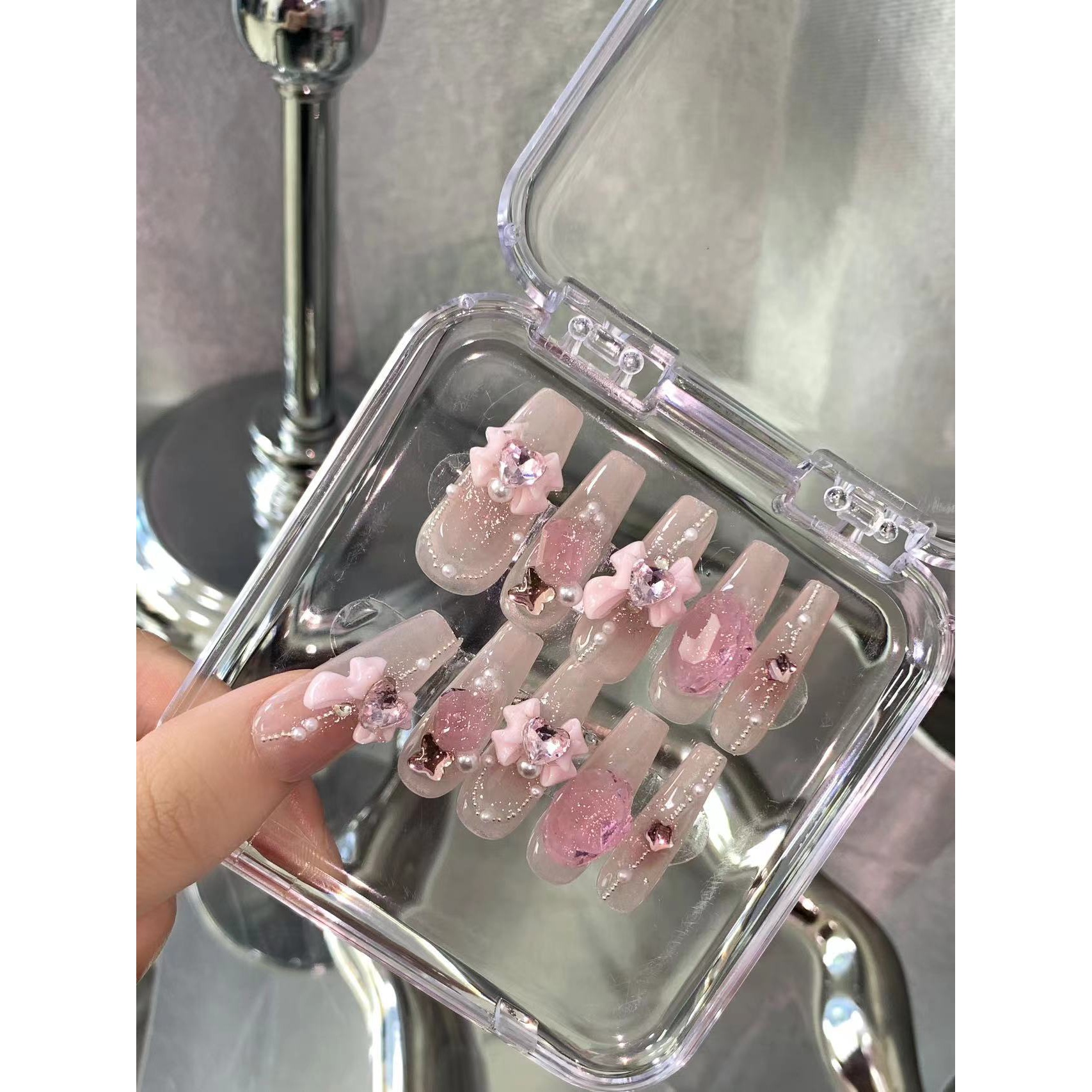 纯手工穿戴甲【实拍】重工腮红晕染钢珠蝴蝶结反转甜心指秋冬新款